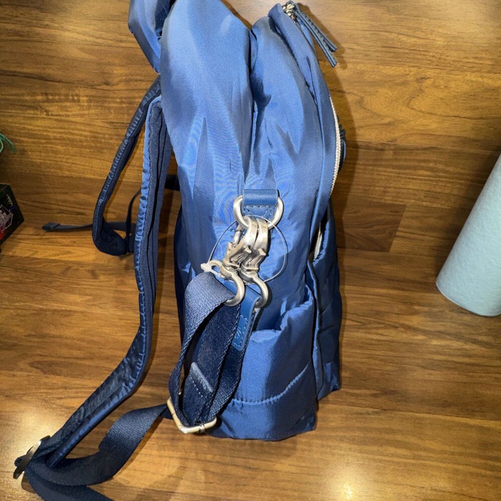 Itzy Ritzy Blue Puffer Backpack Diaper Bag Organize Travel Versatile Change Pad - Picture 8 of 15